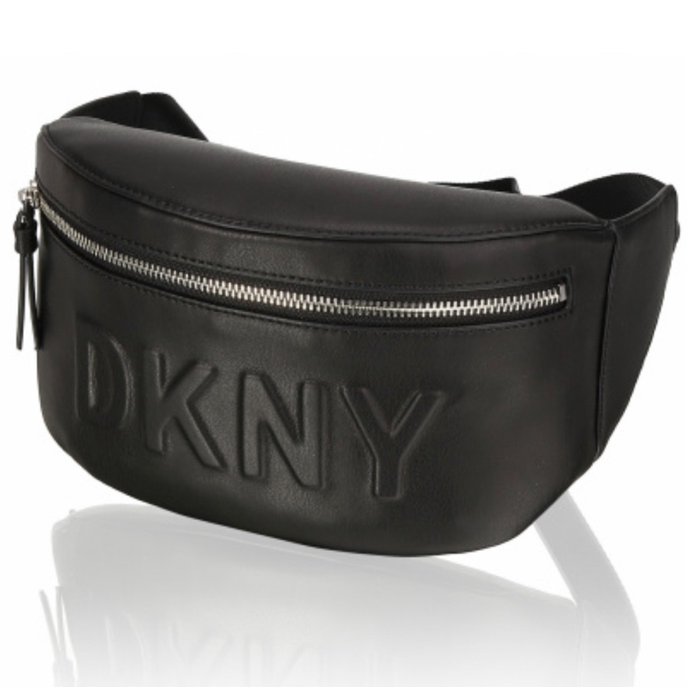 DKNY
Tilly Sling Bag Black Silver